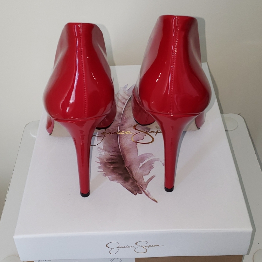 Jessica Simpson Women's Cambredge Pump - Picture 2 of 7